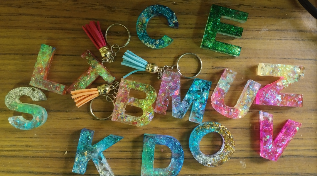 Alphabet resin keychains